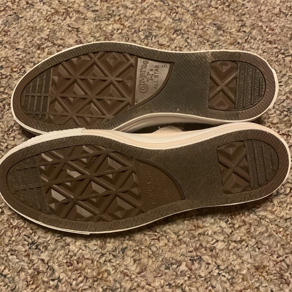 Converse low slip-on No laces Cream with stripe tongue 7 women 5 men Brown/tan - Picture 10 of 10